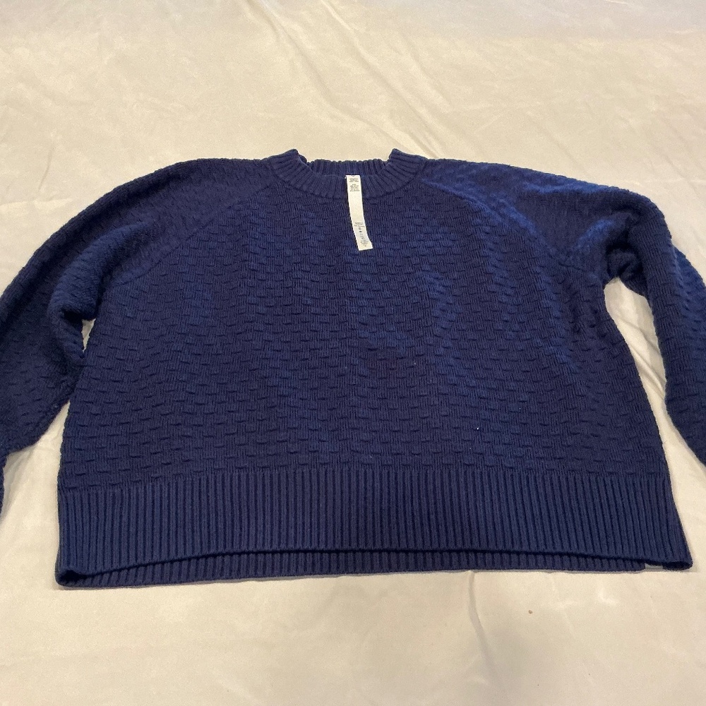Lululemon heavyweight sweater